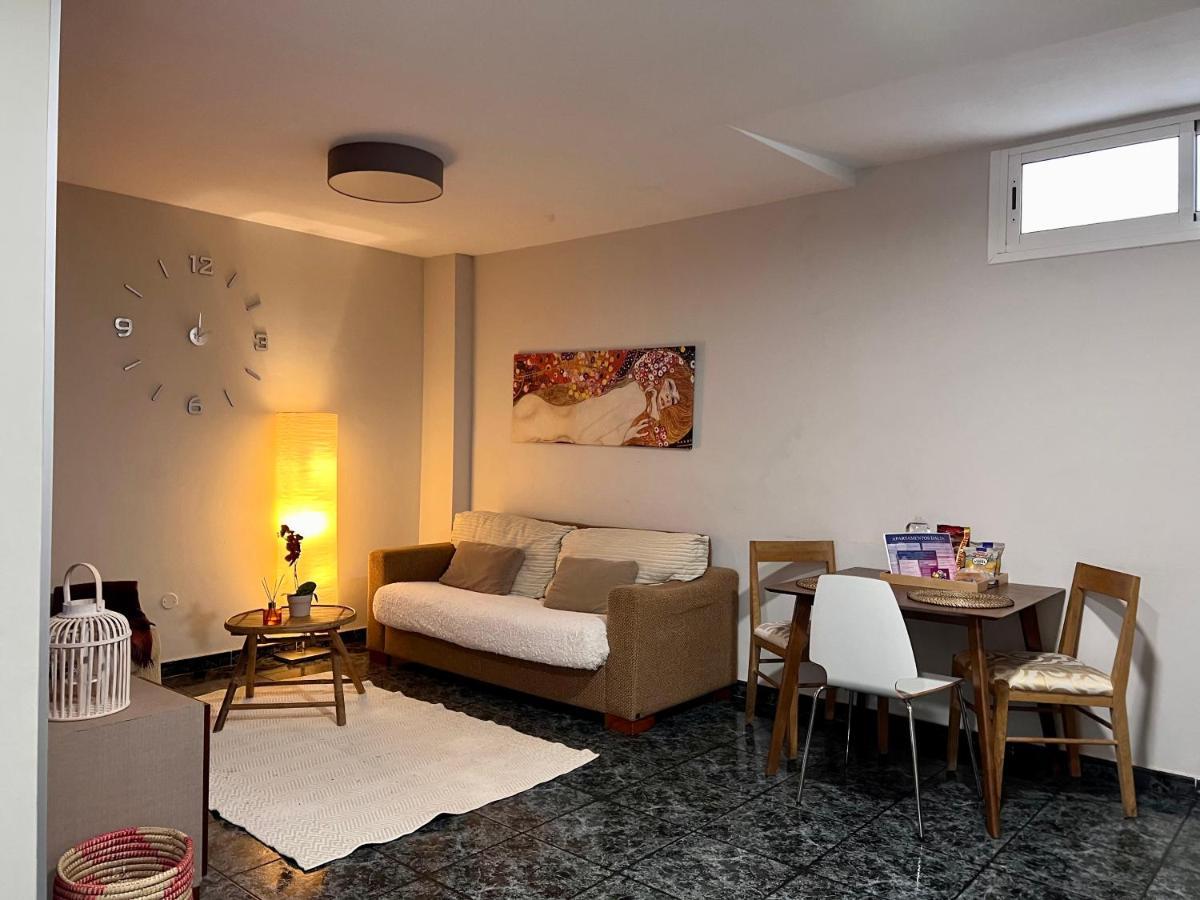 Apartamentos Dalia Vecindario  Eksteriør bilde